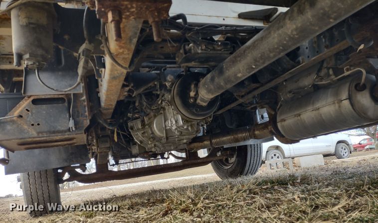 image for item DR8158 2014 Mitsubishi Fuso FE160  Crew Cab flatbed truck