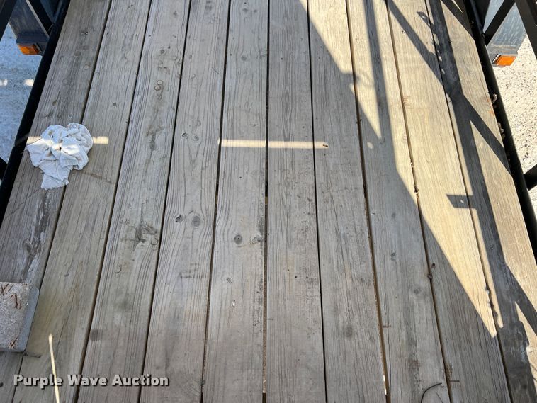 image for item DS2667 2011 Carry On  cooling trailer