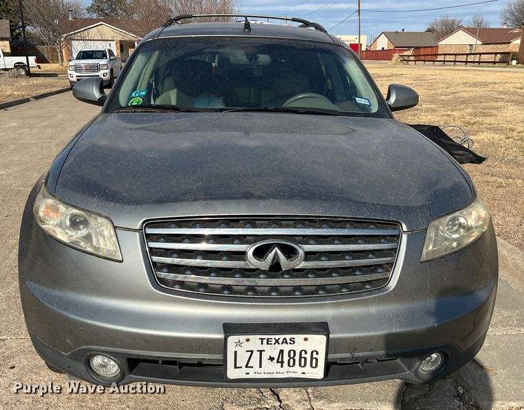 image for item DS2698 2004 Infinity FX35  SUV