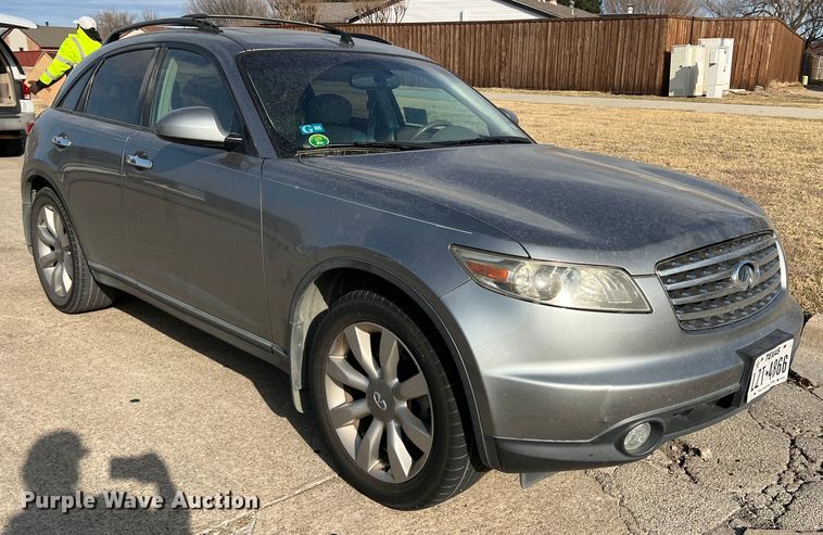 image for item DS2698 2004 Infinity FX35  SUV