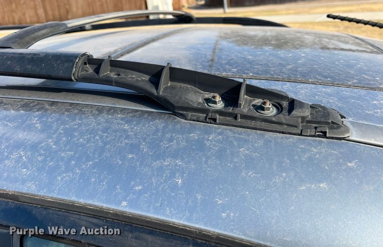 image for item DS2698 2004 Infinity FX35  SUV