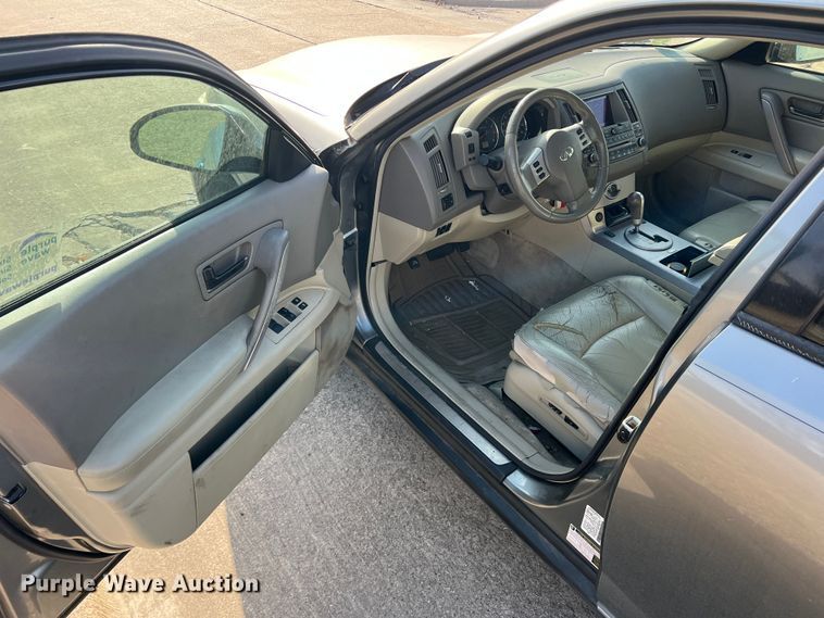 image for item DS2698 2004 Infinity FX35  SUV