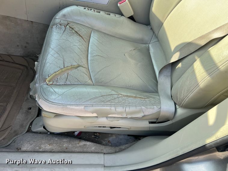 image for item DS2698 2004 Infinity FX35  SUV