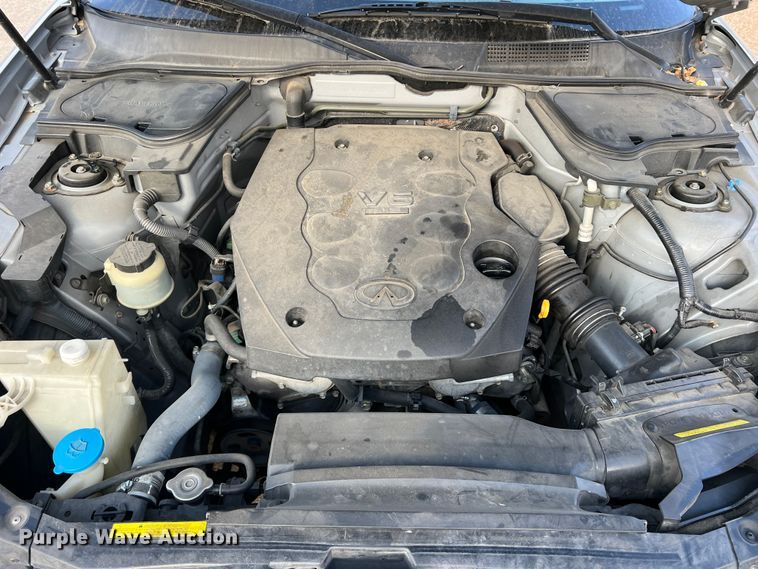 image for item DS2698 2004 Infinity FX35  SUV