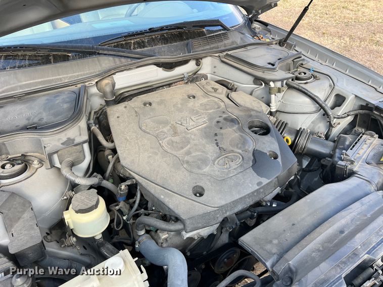 image for item DS2698 2004 Infinity FX35  SUV