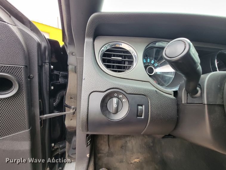 image for item HG9371 2014 Ford Mustang