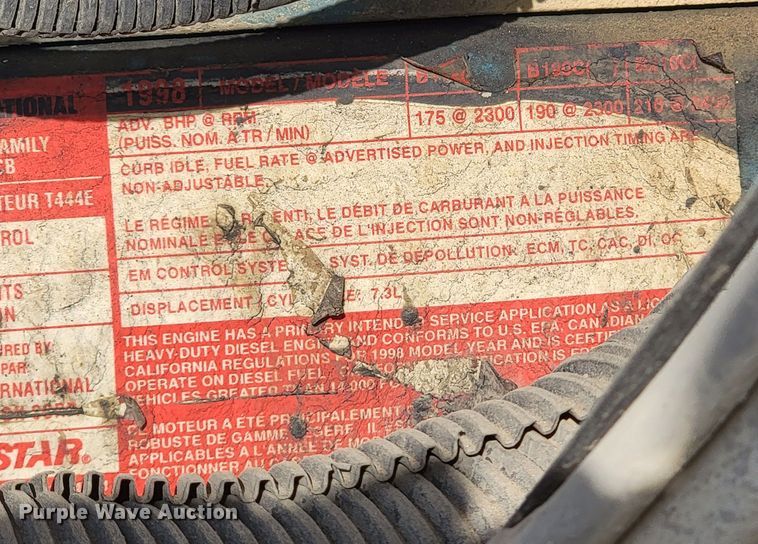 image for item HG9383 1999 International 4700  utility / service truck