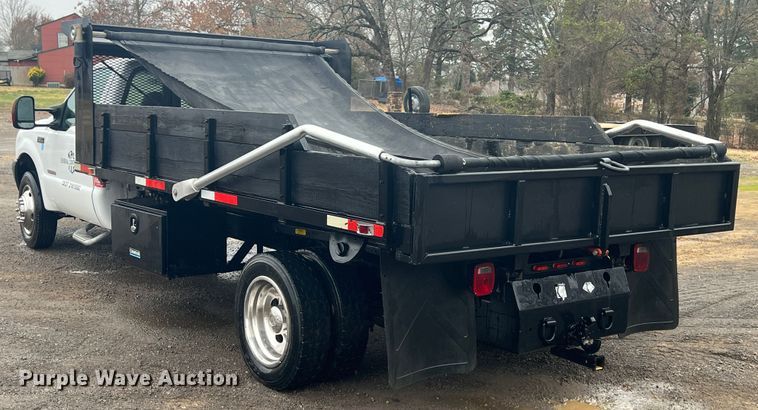 image for item ID9277 2004 Ford F550 Super Duty  dump flatbed truck