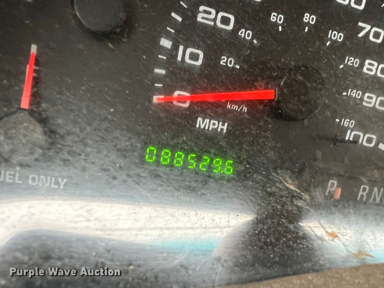 image for item ID9277 2004 Ford F550 Super Duty  dump flatbed truck