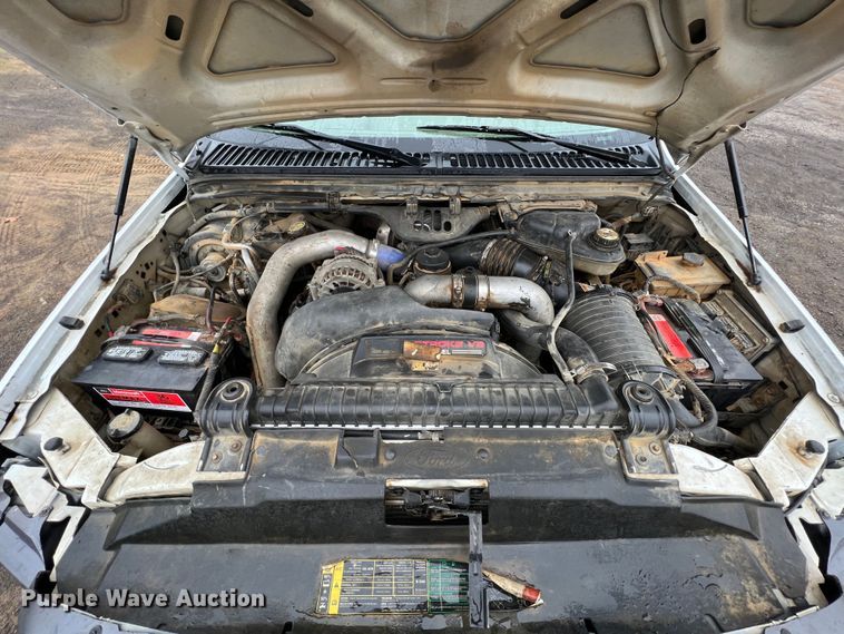 image for item ID9277 2004 Ford F550 Super Duty  dump flatbed truck