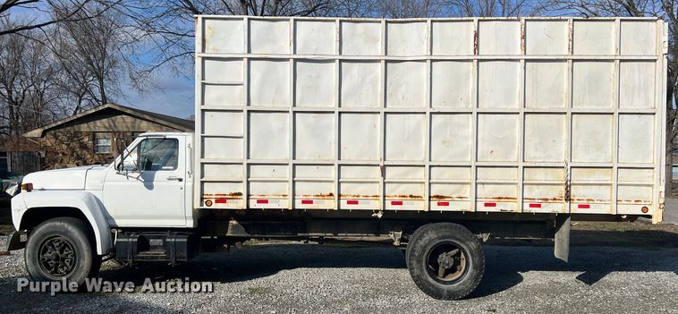 image for item ID9478 1988 Ford F700  dump truck
