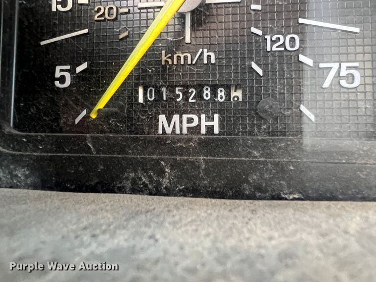 image for item ID9478 1988 Ford F700  dump truck