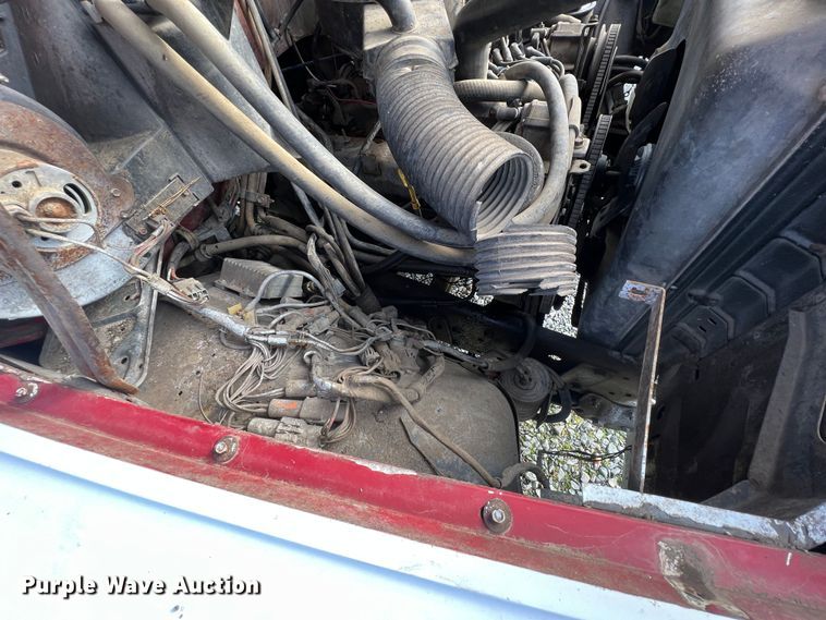 image for item ID9478 1988 Ford F700  dump truck