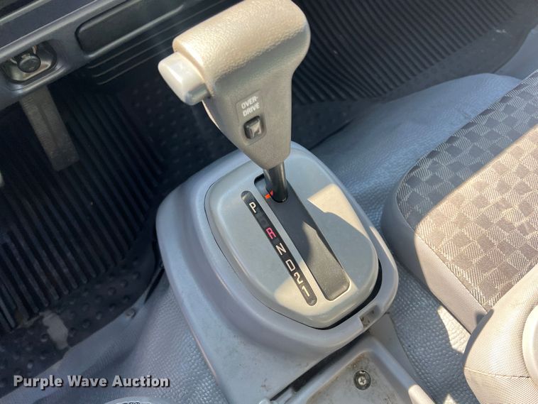 image for item ID9479 2007 Isuzu NPR  sprayer truck