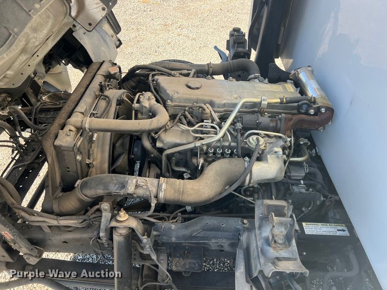 image for item ID9479 2007 Isuzu NPR  sprayer truck