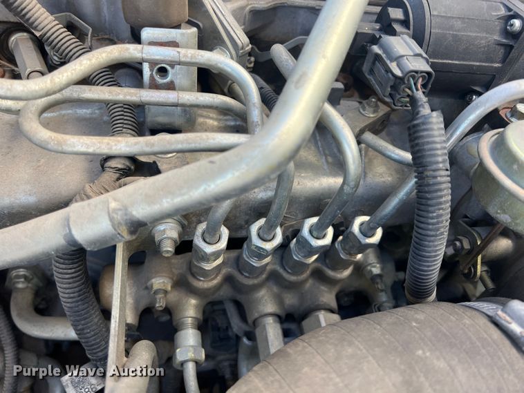 image for item ID9479 2007 Isuzu NPR  sprayer truck