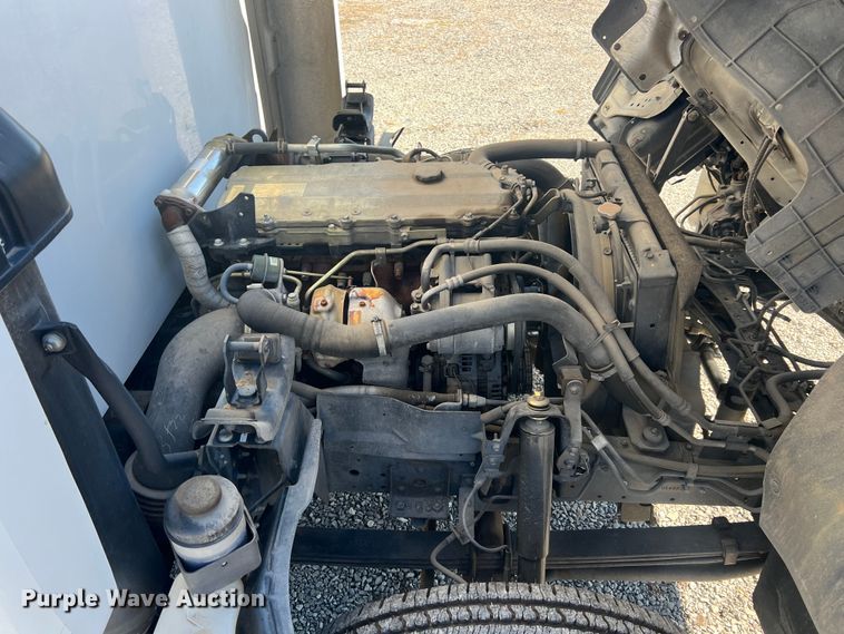 image for item ID9479 2007 Isuzu NPR  sprayer truck