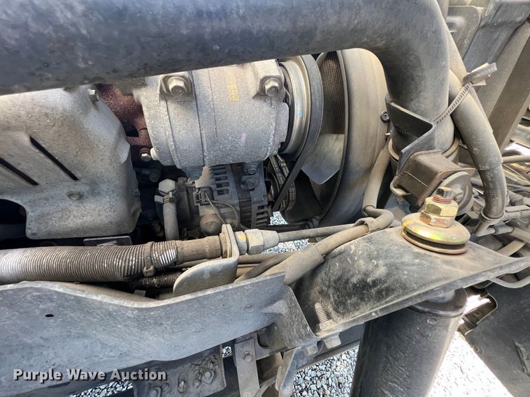 image for item ID9479 2007 Isuzu NPR  sprayer truck