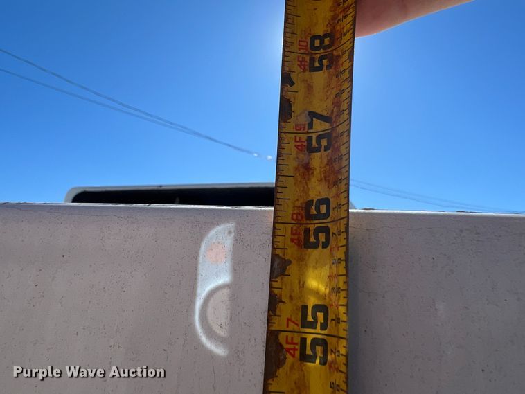 image for item ID9479 2007 Isuzu NPR  sprayer truck