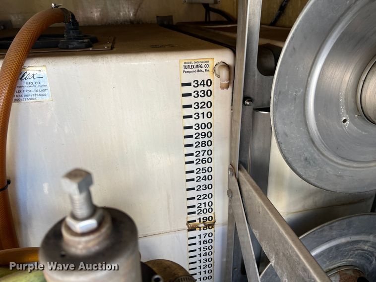 image for item ID9479 2007 Isuzu NPR  sprayer truck