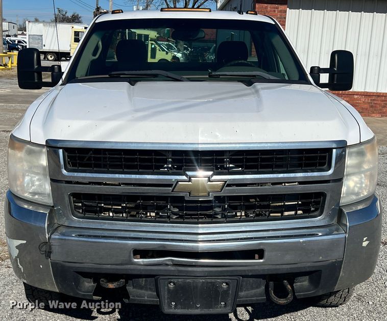 image for item ID9480 2007 Chevrolet 3500HD  utility bed pickup truck