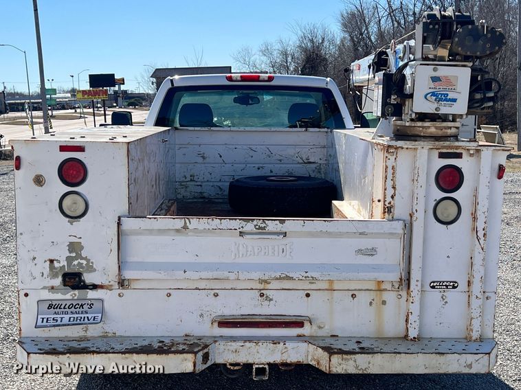 image for item ID9480 2007 Chevrolet 3500HD  utility bed pickup truck