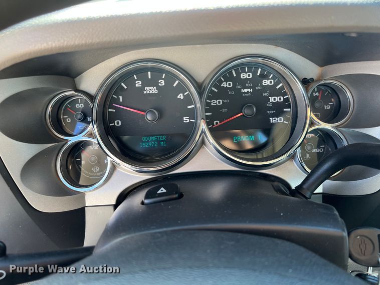 image for item ID9480 2007 Chevrolet 3500HD  utility bed pickup truck