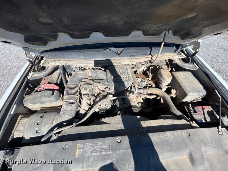 image for item ID9480 2007 Chevrolet 3500HD  utility bed pickup truck