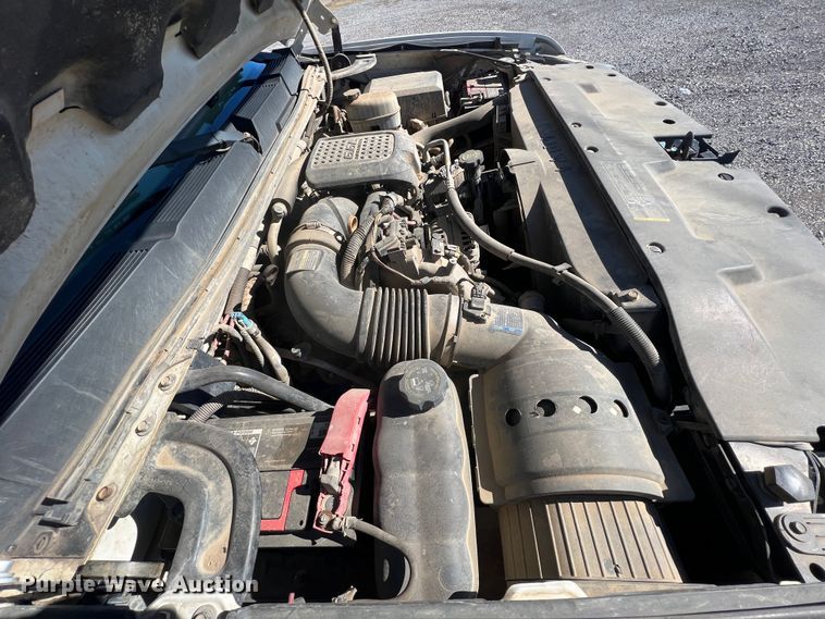 image for item ID9480 2007 Chevrolet 3500HD  utility bed pickup truck