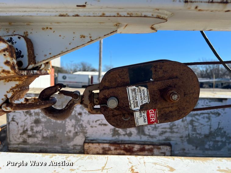 image for item ID9480 2007 Chevrolet 3500HD  utility bed pickup truck