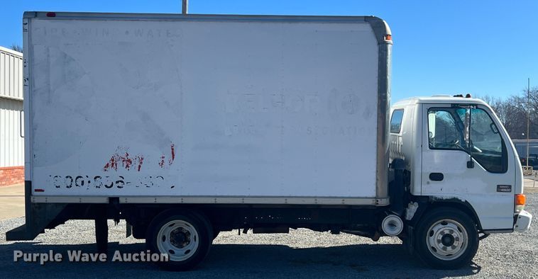 image for item ID9481 1999 GMC W4500  box truck