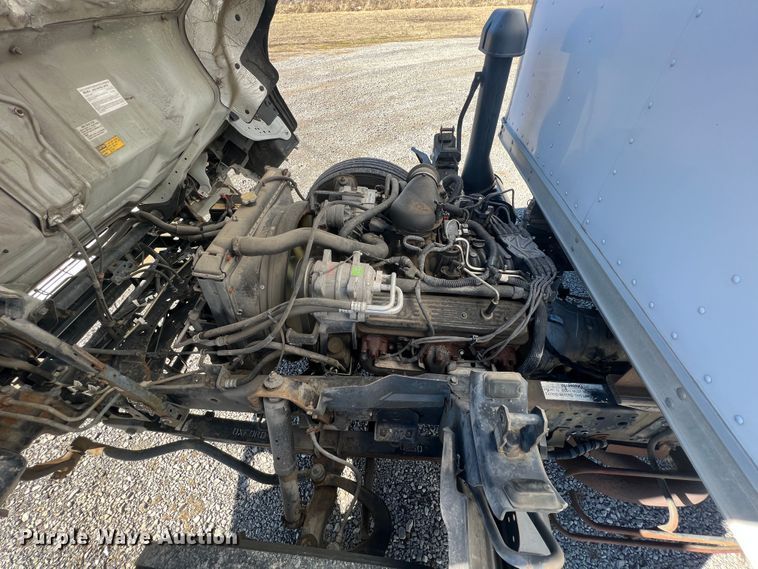 image for item ID9481 1999 GMC W4500  box truck