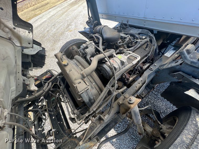 image for item ID9481 1999 GMC W4500  box truck