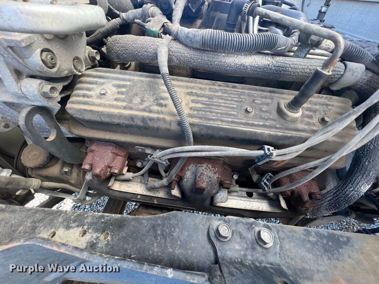 image for item ID9481 1999 GMC W4500  box truck