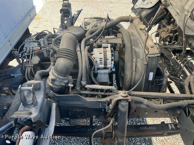 image for item ID9481 1999 GMC W4500  box truck