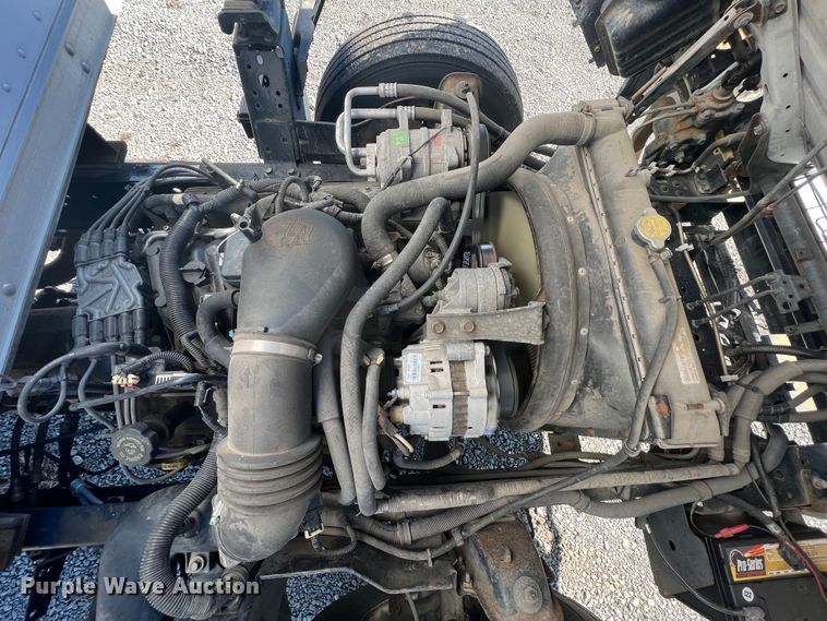 image for item ID9481 1999 GMC W4500  box truck