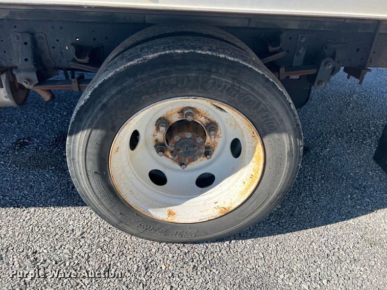 image for item ID9481 1999 GMC W4500  box truck