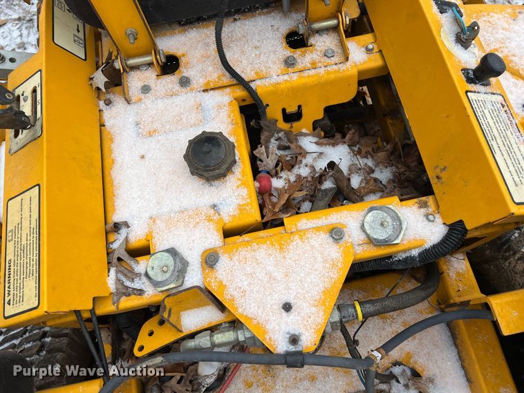 image for item ID9493 (2) ZTR lawn mowers