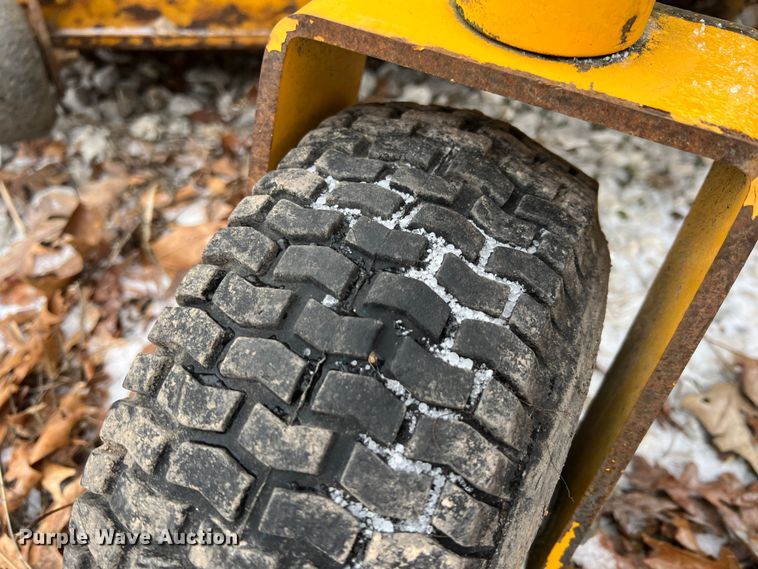 image for item ID9493 (2) ZTR lawn mowers