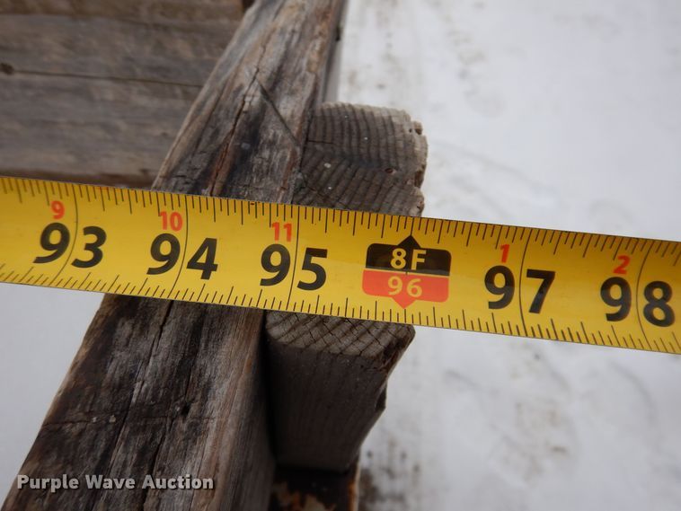 image for item IO9332 2000 Chevrolet C3500  flatbed pickup truck