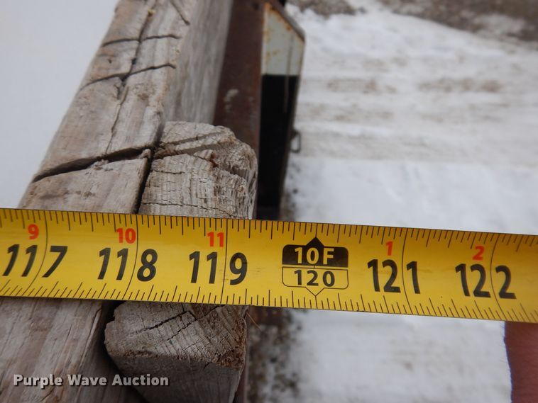 image for item IO9332 2000 Chevrolet C3500  flatbed pickup truck