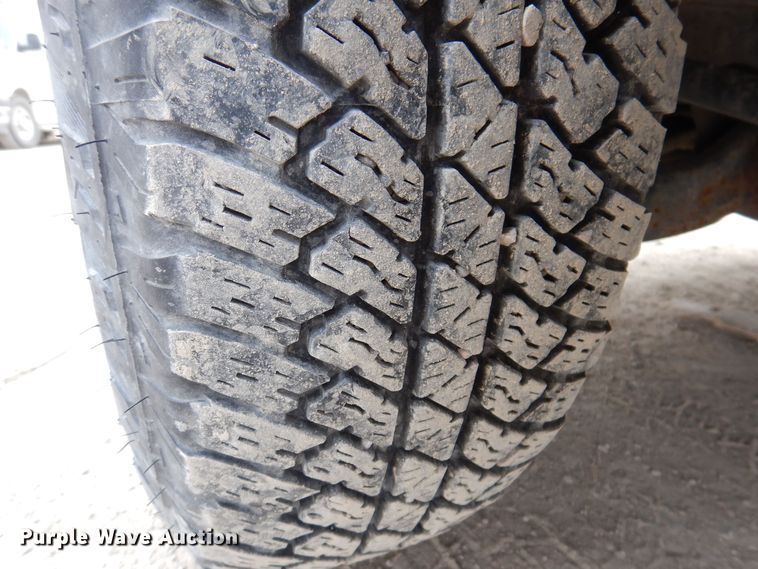 image for item IO9352 2012 Ford F150 XL  Ext. Cab pickup truck