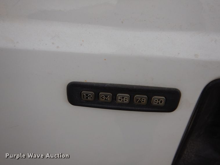 image for item IO9353 2007 Ford F250 XLT  Crew Cab pickup truck