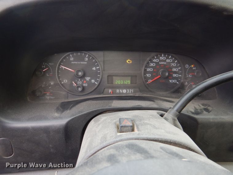 image for item IO9353 2007 Ford F250 XLT  Crew Cab pickup truck