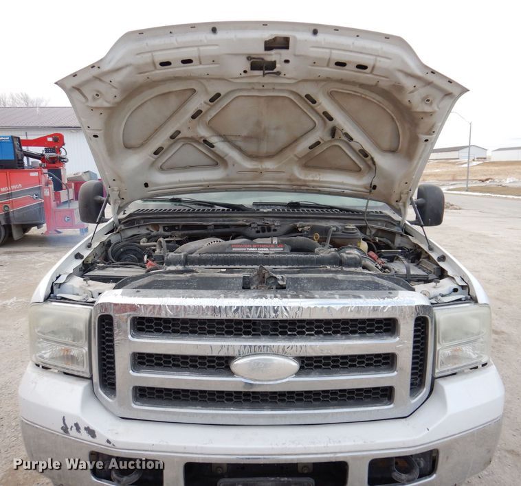 image for item IO9353 2007 Ford F250 XLT  Crew Cab pickup truck