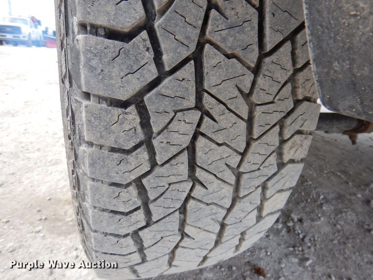 image for item IO9353 2007 Ford F250 XLT  Crew Cab pickup truck