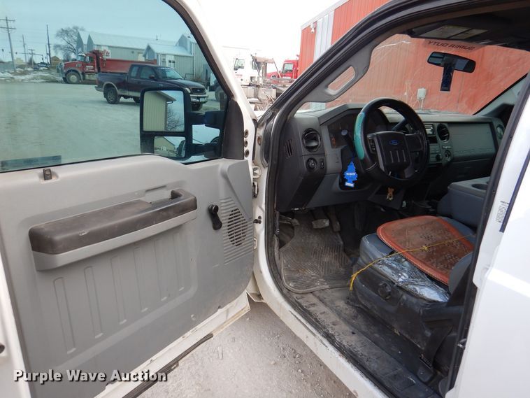 image for item IO9354 2015 Ford F350  pickup truck