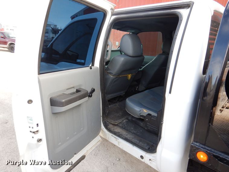 image for item IO9354 2015 Ford F350  pickup truck