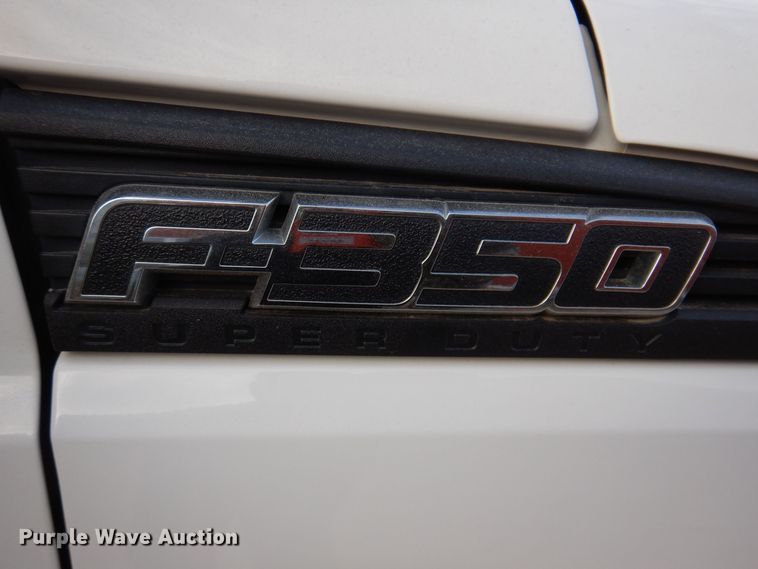 image for item IO9354 2015 Ford F350  pickup truck