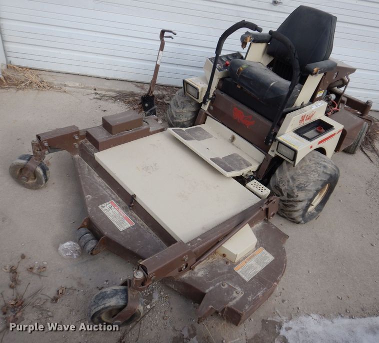 image for item IO9356 Grasshopper 9561S  lawn mower